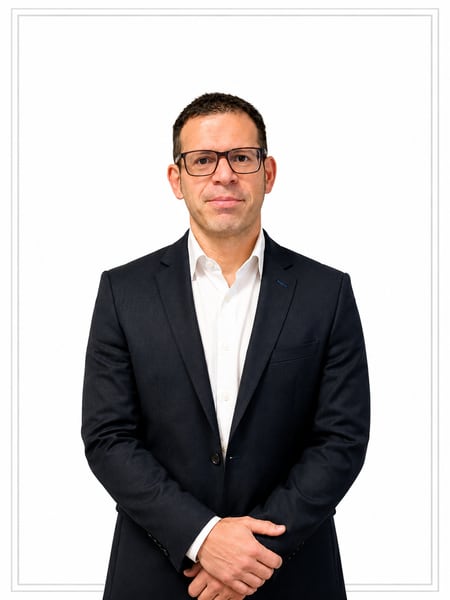 Portrait of Ángel Barrueco